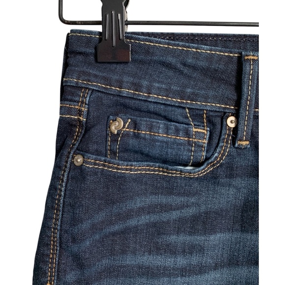 Lot of 3 Women's 3/4 Denim Shorts: Aeropostale, Denizen, and Loft - Picture 10 of 14